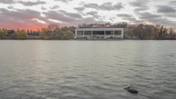 Wide Angle Sunset Shot Como Lake Bandshell Calm Lake Fall — Stock Video