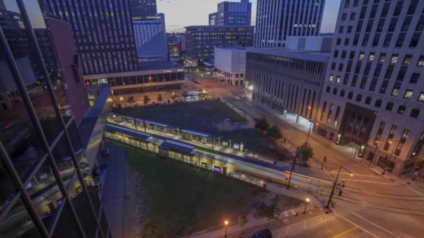 High Angle Shot Looking Downtown Paul Lightrail Stop Twilight Long — Vídeo de Stock