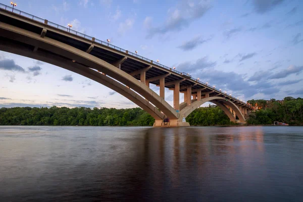 Puente Lago Marshall —  Fotos de Stock