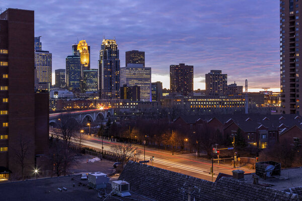 minneapolis 3rd ave bridge and clouds twilight long exposure medium shot