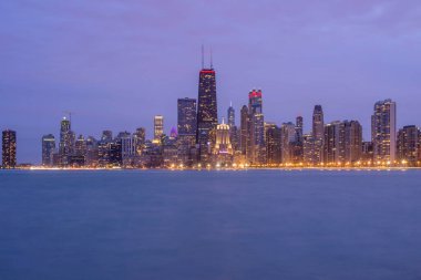 Chicago ufuk çizgisi alacakaranlık kuzey iskelesi