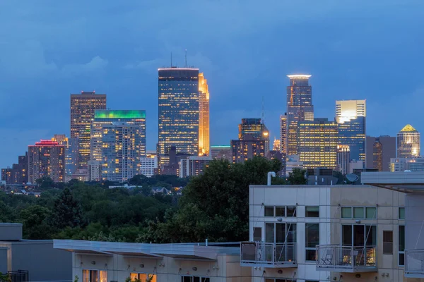 Minneapolis Skyline Telephoto Summer Cloudy Night Uptown — Stock Photo, Image