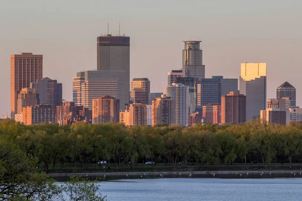 Tavaszi Naplemente Fény Belvárosában Minneapolis Felett Bde Maka Ska — Stock Fotó