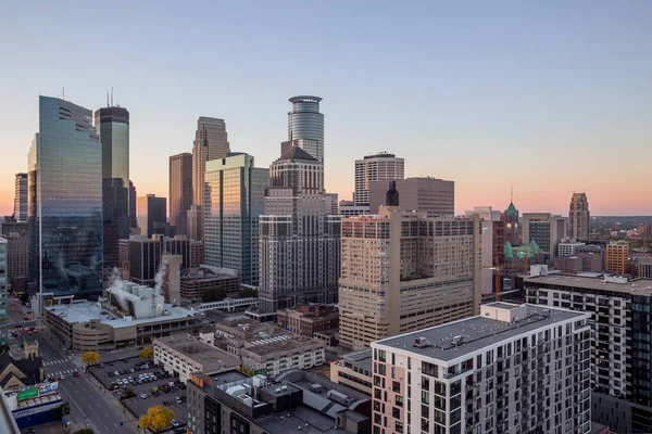Szürkület Minneapolis Belvárosában Városkép — Stock Fotó