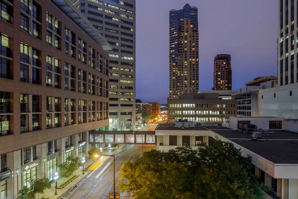 6Th Street Traffic Galtier Towers Paul Gloomy Twilight — Fotografia de Stock