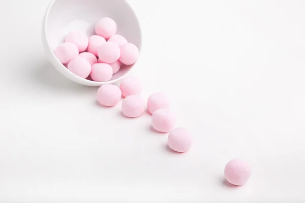 Şeker masada dağınık