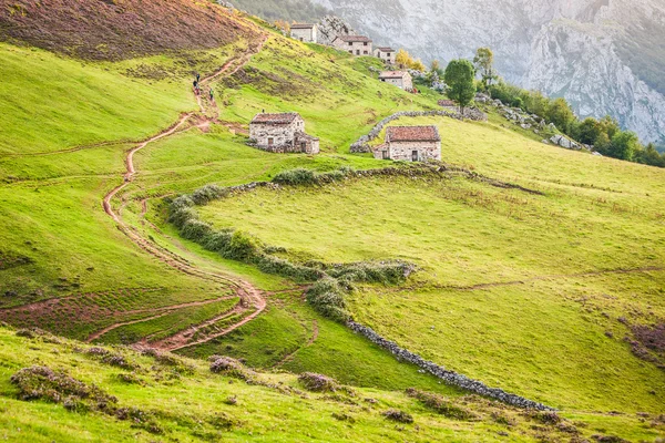 Gün batımında İspanyol dağlar