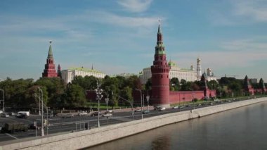 Moskova. Büyük taş Köprüsü'nden Kremlin görünümünü. Panorama soldan sağa