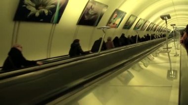 Moskova metrosu. Maryina Roshcha metro. Escalator2