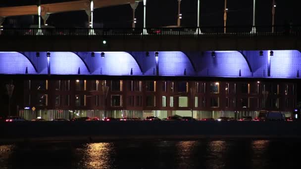 Remblai Prechistenskaya. Pont de Crimée. Nuit — Video