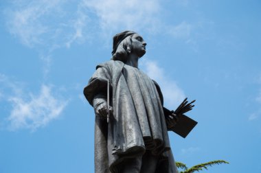 Up - İtalyan sanatçı Raphael'in heykel Urbino yakın