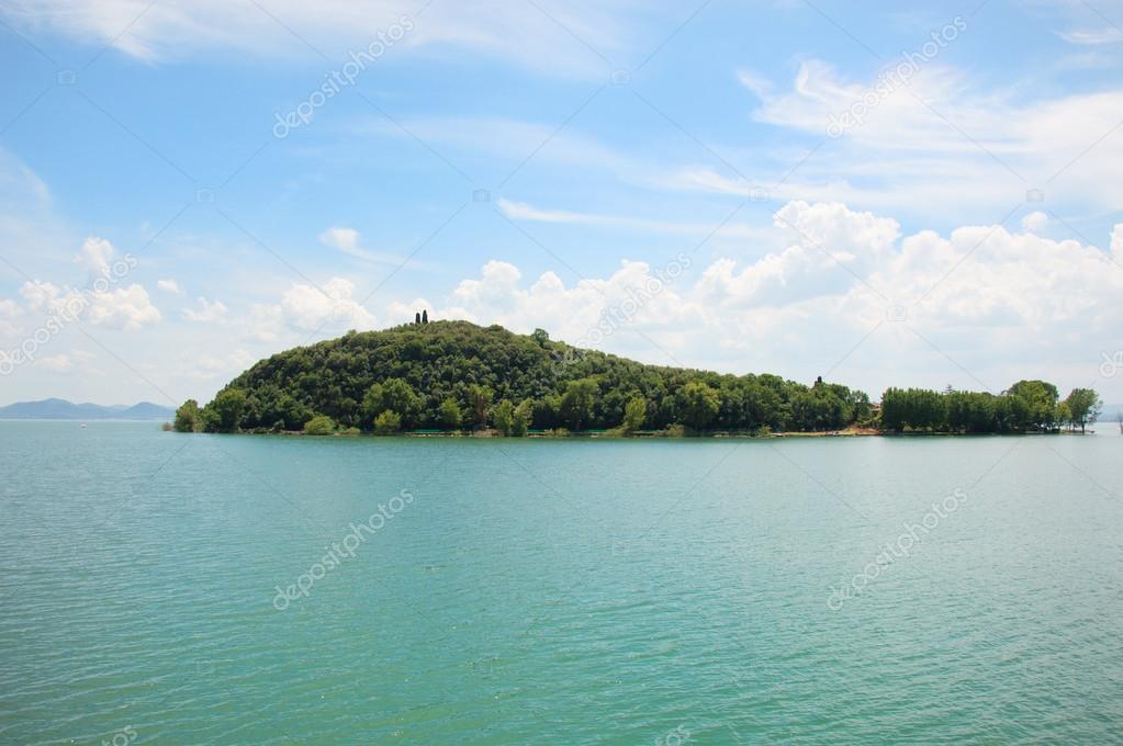 Trasimeno Lake Minore Island