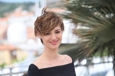 Aktris Louise Bourgoin