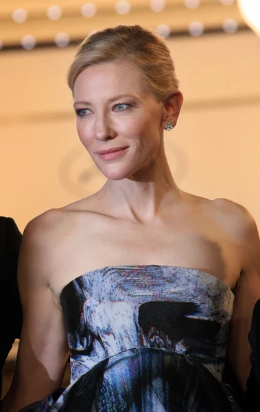 La actriz Cate Blanchett en Cannes 2015 — Foto de Stock