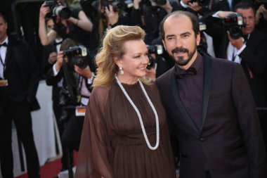 Caroline Scheufele, Cafe Society 'ye gidiyor.