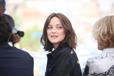 Marion Cotillard Cannes Film Festivali'nde