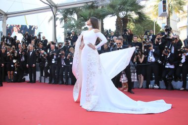 Sonam Kapoor Cannes Film Festivali'nde 