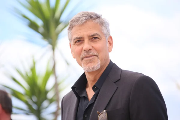 George Clooney assiste au Monstre de l'Argent — Photo