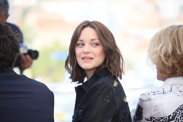 Marion Cotillard  at  Cannes Film Festival — Stock Photo, Image