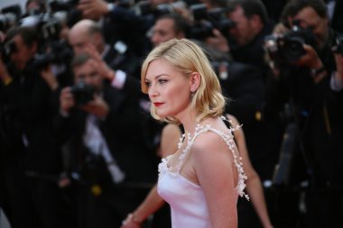 Kirsten Dunst attends the screening of 