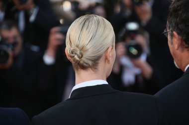 Aktris Charlize Cannes Film Festivali'nde