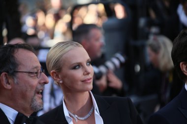 Aktris Charlize Cannes Film Festivali'nde