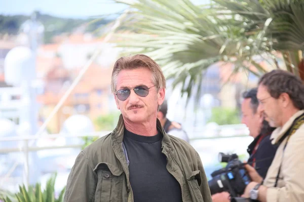 Sean Penn asiste al 'The Last Face' — Foto de Stock