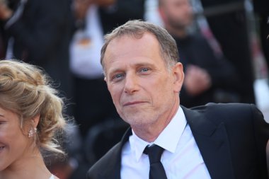 Charles Berling, 'Elle' e katılıyor.