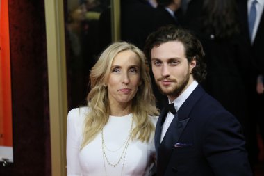 Jamie Dornan, Sam Taylor-Johnson katılmak 'Elli tonları, gri' prömiyeri