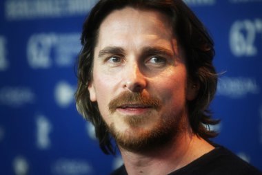 Christian Bale 'Savaş çiçek' basın toplantısı katılır