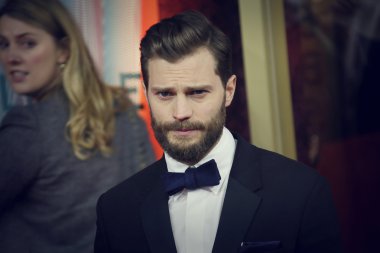 Jamie Dornan 'Elli tonları, gri' prömiyeri katılır