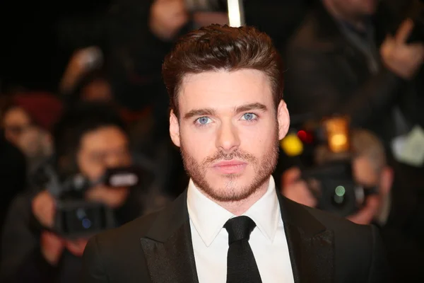 Richard Madden uczęszcza na premierze "Kopciuszek" — Zdjęcie stockowe