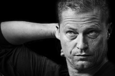 Til Schweiger 'Countryman Neccessary ölüm' basın toplantısı katılır