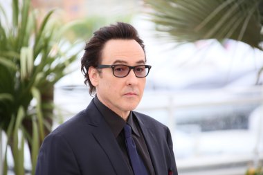 John cusack 67 yıllık cannes film festivali sırasında
