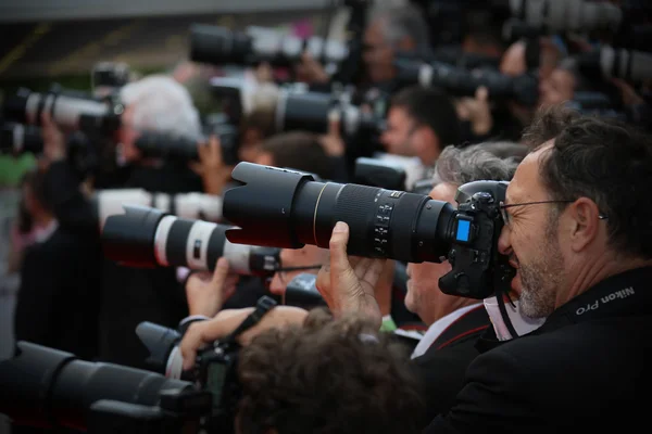 Fotografer deltar i The Expendables 3 premiär — Stockfoto