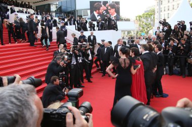 fotoğrafçılar katılır la tete haute prömiyeri