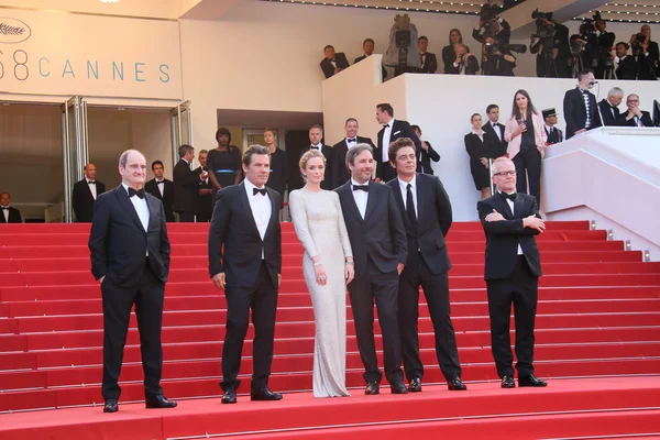 Josh Brolin, Emily Blunt, Denis Villeneuve e Benicio Del Toro — Fotografia de Stock
