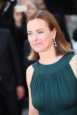 Carole bouquet 68 yıllık cannes film festivali sırasında