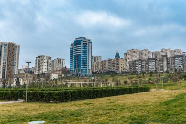 Central Park 'ta hava soğuk. Bakü, Azerbaycan. 15.02.2025.
