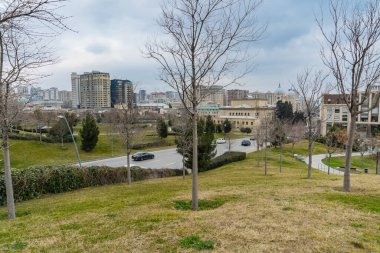 Central Park 'ta hava soğuk. Bakü, Azerbaycan. 15.02.2025.