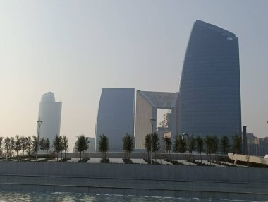 Bakü, Azerbaycan. 9 Kasım 2025 Zafer Parkı.