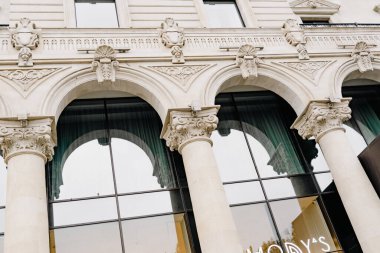 Şehir mimarisi. Bakü, Azerbaycan. 21.09.2025.