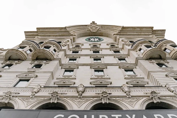 Şehir mimarisi. Bakü, Azerbaycan. 21.09.2025.