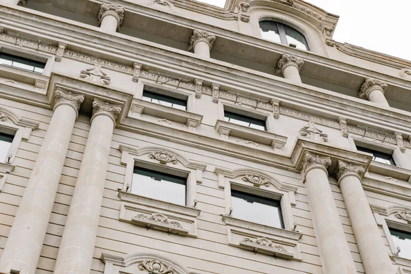 Şehir mimarisi. Bakü, Azerbaycan. 21.09.2025.