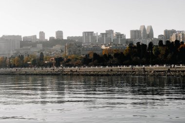 Seyahat ve tatil konsepti fotoğrafı. Bakü, Azerbaycan. 13.12.2025.