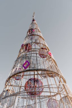 Bakü Bulvarı 'nda yeni yıl havası. Bakü, Azerbaycan. 13.12.2025.