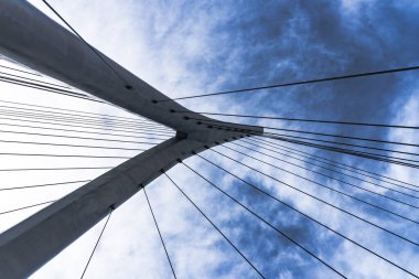 Yaya Köprüsü ve Times Meydanı Kompleksi 2025. Bakü Beyaz Şehir Bölgesi. Şehir binası, inşaat ve şehir planlama konsepti. Bakü, Azerbaycan. 14.02.2026.