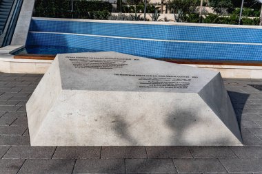 Yaya Köprüsü ve Times Meydanı Kompleksi 2025. Bakü Beyaz Şehir Bölgesi. Şehir binası, inşaat ve şehir planlama konsepti. Bakü, Azerbaycan. 14 Şubat 2026.