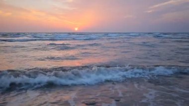 Akdeniz üzerinde gün batımı