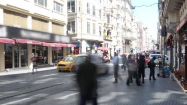 Istanbul, Türkiye'de Istiklal Caddesi üzerinde ASR
